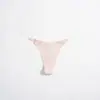Tanga transparente de tacto nude europeo y americano con tirante fino invisible para mujer sin costuras talla grande borde ondulado cintura baja pantalón triangular de seda helada para fitness