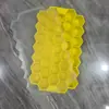 Bandeja de gelo em favo de mel com 37 células, feita de silicone de grau alimentício com tampa, evita mistura de odores, fácil de soltar o gelo, adequada para uso comercial e doméstico, fornecimento direto da fábrica