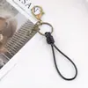 Llavero de Oso de Peluche Marrón Tejido con Correa de Cuero, Cierre de Langosta, Hebilla Metálica Vintage, Colgante para Bolso Estilo Dibujo Animado
