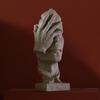 El silencio retro nórdico es oro, no es un regalo, no se ven artesanías, decoración, escultura, oficina, restaurante, arte, decoraciones