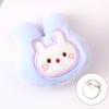 Primavera y verano nuevo broche de conejo felpa lindo animal pequeño caricatura japonés ropa de niñas zapatos colgante de bolso pequeño regalo