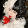 Comercio Electrónico Transfronterizo AliExpress Peluca Mujer Halloween Cosplay Bruja Blanca y Negra Kuila Pelo Corto Rizado Peluca de Fibra Química Set