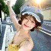 Chapéu octogonal de brim estilo vintage com botões e acabamento em renda para mulheres, fofo e que afina o rosto, com um visual macio e desbotado.
