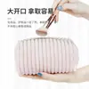 Bolsa de Maquiagem de Veludo com Padrão Vertical de Veludo para Toalha de Moda Bolsa de Maquiagem Compacta para Batom de Mão Bolsa de Presente