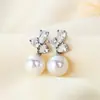 Pendientes de Perla para Mujer Celebridad de Internet, Pendientes Sencillos y de Gama Alta Estilo Ins Nicho Temperamento, Pendientes de Botón Vintage al por Mayor