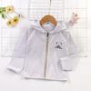 Roupa de Proteção Solar Infantil Seda Gelada 2023 Novo Estilo Roupas de Meninas Jaqueta Leve de Verão com Desenho para Meninos e Meninas