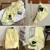 Toalha de Banho Verde Abacate, Veludo Coral, Algodão Puro Macio, Absorvente de Água, Secagem Rápida, Saia de Banho, Toalha, Toalha de Banho, Adequada para Estudantes e Adultos para se Envolverem ao Tomar Banho