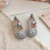 Sapatos de Salto Único com Laço de Borboleta da Moda para Bebês Meninas 2026 Chegada Nova de Primavera Malha Fina Respirável para Interior Sandálias
