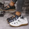 Sandálias Retro Artesanais de Verão Plus Size Transfronteiriças com Solas Macias, Vazadas Respiráveis de Velcro Casuais para Mulheres