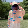 Roupa de Proteção Solar Infantil Seda Gelada 2026 Verão Proteção UV para Meninas e Meninos Estilosa Fina Respirável com Capuz Roupa de Proteção Solar