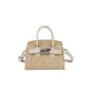 Bolsa Infantil Nueva Dulce de Lunares Otoño/Invierno 2026 Bolso de Mano con Estampado para Niñas Bolso Cruzado Runway Platino Lipstick para Mujer