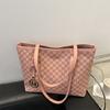 2026 Nova Bolsa Feminina Bolsa Tote de Grande Capacidade Versátil Design de Nicho Bolsa de Ombro Moda Bolsa Feminina Nova Bolsa Feminina
