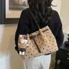 Bolso tote grande de gamuza para mujer, nuevo bolso de hombro de alta gama de moda 2026 para ir al trabajo y la vida diaria