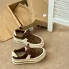 Novedades Otoño 2026 Zapatos Retro Estilo Maillard Color Café con Suela Gruesa para Mujer Plataforma que Aumenta la Altura Cordones Zapatos Casuales Deportivos