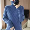 Ropa interior para otoño e invierno de cuello alto jacquard color liso manga larga suéter de punto para mujer elegante holgado adelgazante capa base suéter versátil