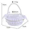 Cesta de Flores de Renda Branca para Casamento Cesta de Casamento Estilo Ocidental Cesta de Armazenamento de Frutas de Mesa Cesta para Florista Espalhar Flores Cesta de Mão com Pérolas