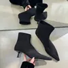 Botas de Cano Curto Elegantes com Salto Fino Forradas de Pelúcia Outono/Inverno 2026 Botas Elásticas Estilo Meia Afuniladas Afinando Salto Gatinho Bico Fino Botas Curtas de Veludo Femininas