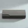 Fabricante de Estojo Personalizado para Óculos Atacado Estojo para Óculos de Miopia e Leitura Ferro Artesanal Grão de Madeira Abertura Pequena Estoque Pronto Fornecimento