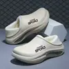 Chinelos de Algodão Impermeáveis Masculinos para o Inverno com Salto Externo 2025 Novos Sapatos de Algodão Quentes com Solado Grosso Forrados com Lã Sapatos Masculinos de Outono e Inverno