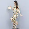 Moda de Verano para Mujeres de Mediana Edad y Mayores Conjunto de Dos Piezas con Pantalón Corto de Rayas y Manga Corta Atuendo Elegante de Talla Grande para Mamás