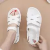 Sandalias de Suela Suave Estilo Nuevo 2026 para Mujer, Zapatos Casuales Planos Antideslizantes, Sandalias Versátiles de Suela Suave para Madres de Mediana Edad y Mayores