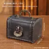 Caixa de joias de madeira vintage desgastada com alça e fecho, caixa de armazenamento para decoração de mesa, caixa de tesouro para guardar documentos e acessórios