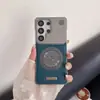 Adecuado para Samsung S26Ultra, funda de teléfono de cuero liso con soporte magnético giratorio de aromaterapia, cubierta protectora avanzada anti-caídas S25U