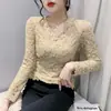 Camisa Sexy de Malla con Encaje y Cuello en V, Engrosada y Forrada de Felpa para Mujer de Ning Xinyi, Prenda Base Elegante de Manga Larga Ajustada