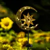 Luminária de pátio oca com paisagem de lua e floco de neve movida a energia solar, luz ambiente de arte em ferro antigo para jardim externo montada no chão