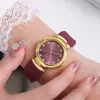 Reloj con Correa de Silicona Estilo Vintage Nuevo para Estudiantes Mujeres, Venta al por Mayor Simple de Alto Valor Cuarzo Nicho Reloj para Mujer