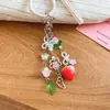 Llavero Colgante de Fresa Perla Cristal Estrella Encanto Dulce Versátil Accesorio de Bolsa Estilo Ins Adorno Lindo