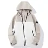 Jaqueta Única de Montanha Fina para Primavera e Outono, Estilo Outdoor, para Homens e Mulheres, Corta-vento e Impermeável, Funcional, Roupa de Montanhismo para Casais, Jaqueta com Capuz Respirável