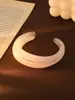 Pulsera de Apertura de Moda Eólica Europea y Americana Transfronteriza de Lujo Ligero de Gama Alta Pulsera de Nicho Pulsera Personalizada de Moda Versátil