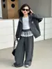 Conjunto Casual de Otoño para Niñas 2025 Nuevo Estilo para Niñas Mayores, Sudadera de Rayas a la Moda de Primavera y Otoño y Pantalones de Pierna Ancha Conjunto de Dos Piezas
