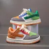 Zapatillas deportivas para niños 2025 nuevas de primavera suela blanda casuales de caña baja para niños primavera y otoño para niños medianos y grandes