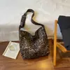 Bolsa Versátil Estampa de Leopardo para Mulheres 2026 Nova Bolsa de Ombro Retrô Bolsa de Mão de Grande Capacidade Bolsa Tote Bolsa de Ombro para o Trabalho