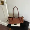 Otoño Invierno Gamuza Felpa Coreana Bolso de Mujer Nicho Simple Transfronterizo Bolso Cruzado de Axila de un Solo Hombro Gran Capacidad Bolso de Mano para el Viaje Diario