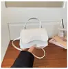 Bolso de mujer vintage 2026 modelo nuevo, color liso, texturizado, moderno, simple, diseño de nicho, bolso de hombro, bolso casual para mujer trabajadora
