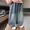 Pantalones Vaqueros para Niños Estilo Primavera y Otoño 2026 Nueva Moda Medianos y Grandes Niños Calientes Brillantes Elegantes Pantalones de Pierna Ancha Pantalones Largos Versátiles para Niños