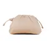 Bolsa Plissada de Couro Macio Feminina 2024 Nova Bolsa Clutch Simples Bolsa de Festa Cor Sólida Textura Bolsa de Ombro Transversal Bolsa de Clipe