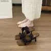 Sandálias de Salto Fino Estilo Francês, Chinelos Inspirados na Chanel para Mulheres, Novo Modelo Verão 2026, Chinelos Elegantes e Versáteis de Salto Alto