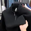 Sudadera de alta calidad con media cremallera y cuello alto para hombre, nuevo modelo otoño 2026, camiseta básica versátil casual de color liso de manga larga para hombre