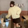 Chamarra de Pluma de Algodón Acolchada de Moda para Mujer Corta 2026 Invierno Nueva con Capucha Estilo Coreano Cálida Pequeña Chaqueta de Algodón Ropa de Abrigo