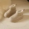 2026 Botas de Algodón Terciopelo Versátiles Plus para Pan Calientes Engrosadas Zapatos Invierno Retro Suela Gruesa Botas de Nieve Mujer Personas Bajas