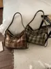 Bolso Coreano de Estilo Nicho para Viajeros, Bolso Tote Cuadros Retro Nuevo 2025, Bolso de Hombro o Axila Versátil de Gran Capacidad para Mujeres