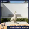 Recepção do Hotel Dá Boas-Vindas com Esculturas de Animais Temáticas Feitas de Arenito Artificial, Decoração de Entrada, Relevo Clássico de Pavão em Arenito