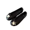 Zapatos planos casuales para mujer, estilo nuevo, rejuvenecedores, zapatos planos de tacón bajo 2026, bailarinas de punta redonda con estampado de estrellas, parte superior de piel, apertura poco profunda, con un lazo
