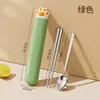 Set de cubiertos portátil de acero inoxidable con cucharas creativas lindas de pata de gato, palillos, tenedores y caja de almacenamiento simple