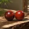 Pelota de salud de madera para balonmano, cuenta redonda de madera para ejercicio de manos, pelota de fitness para ancianos, artesanía tallada en madera maciza, artículo pequeño para sostener en la mano, regalo