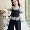 Conjunto de Primavera y Otoño para Niñas 2026 Nuevo Elegante de Encaje Falso de Dos Piezas Superior Pantalones de Pierna Ancha Florales Conjunto de Dos Piezas